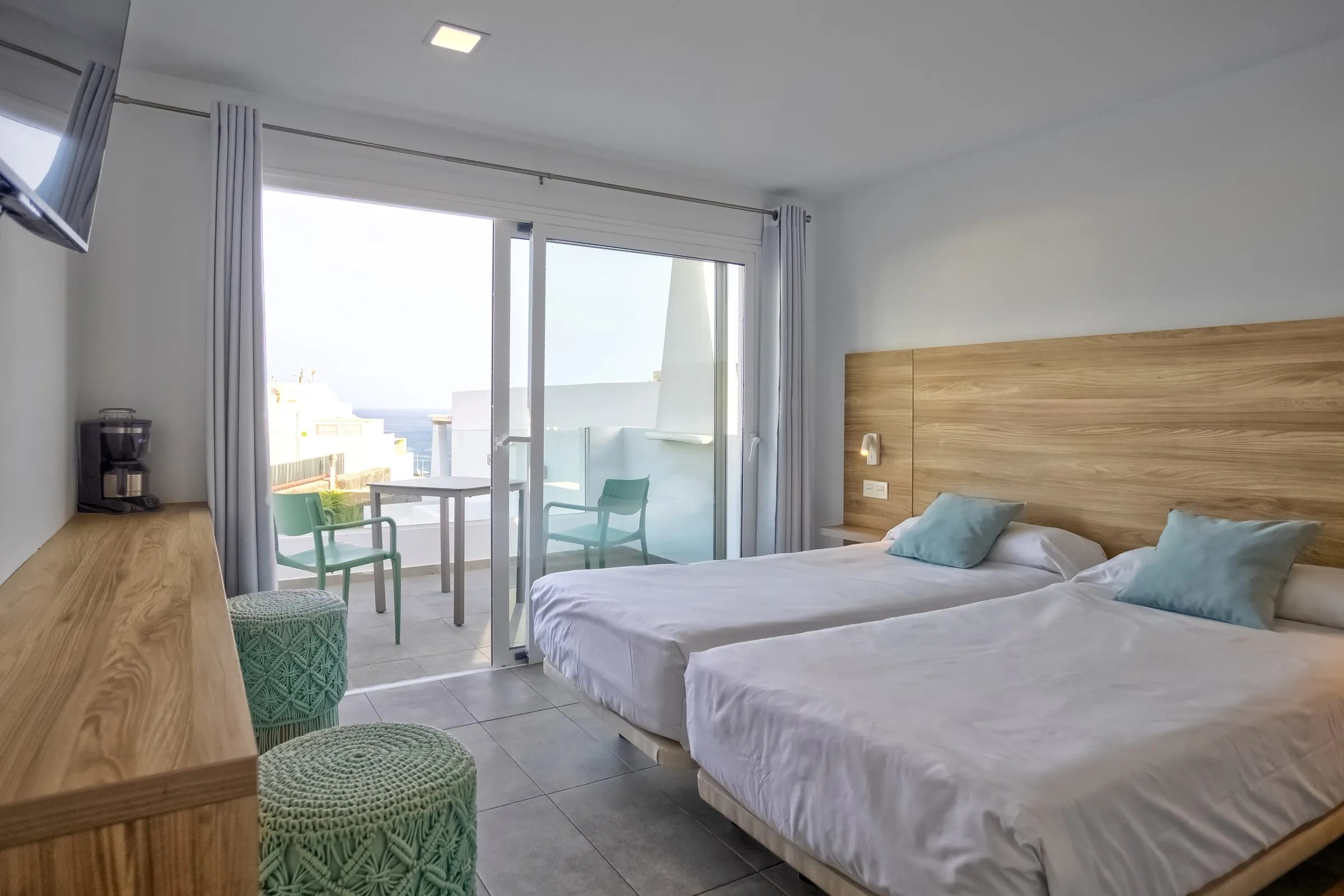 Apartment 118, living and sleeping area